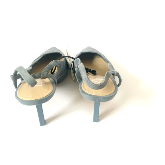 ZARA Suede Blue Heels - Picture 2 of 4